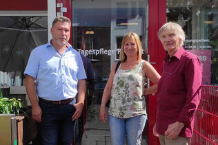 Bürgermeisterkandidat Mike Meisel besucht die Caritas Tagespflege in Rheurdt